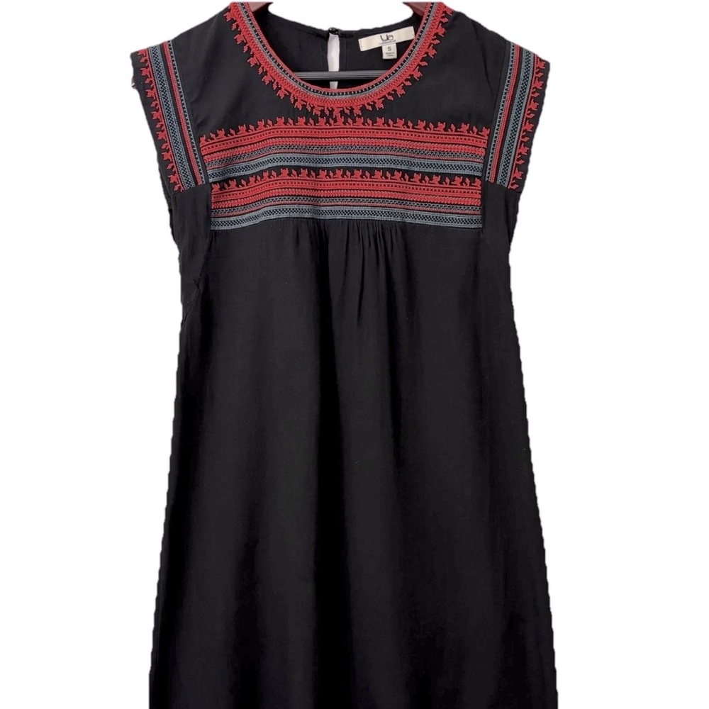 Ya Los Angeles Black Embroidered shift Dress Size Small Bohemian Southwestern
